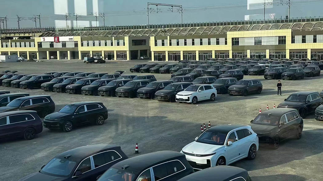 EBU AUTO New energy vehicles, used cars, and auto parts sales.